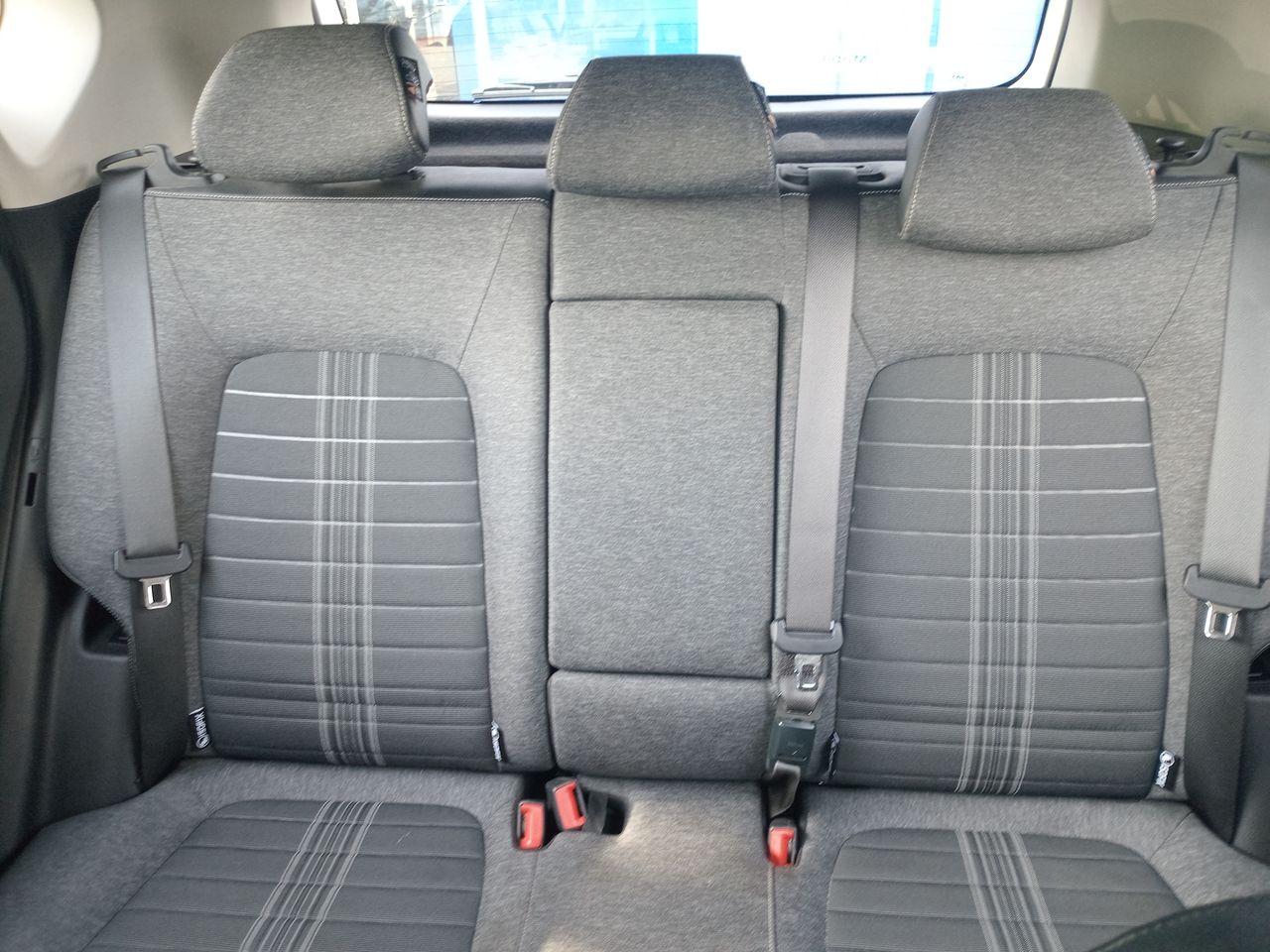 Suzuki Swift — foto 24 de 25