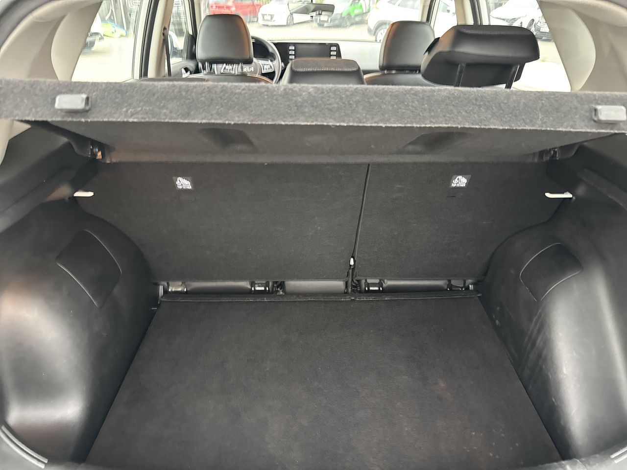 KIA Sonet — foto 21 de 34