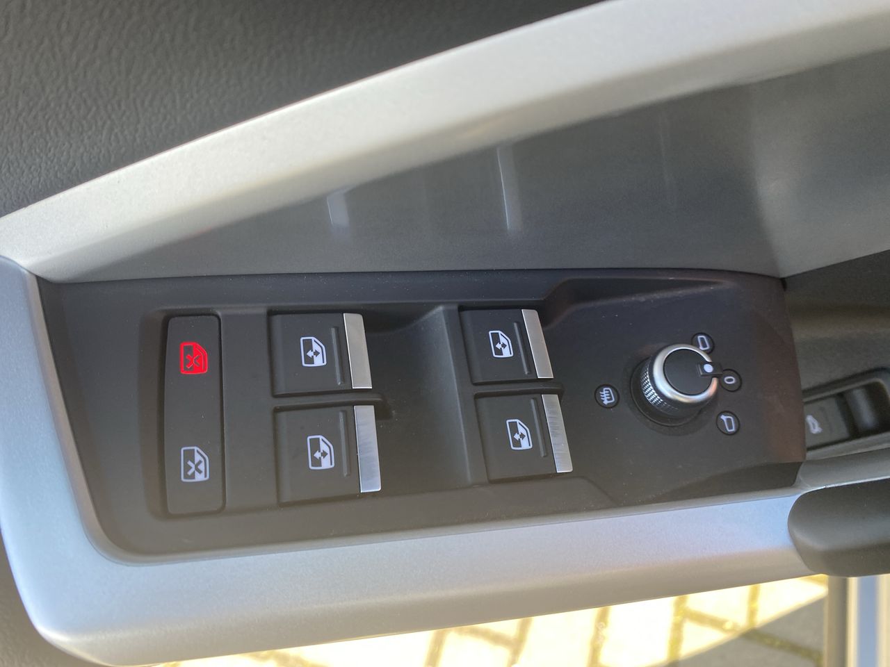 AUDI - 21