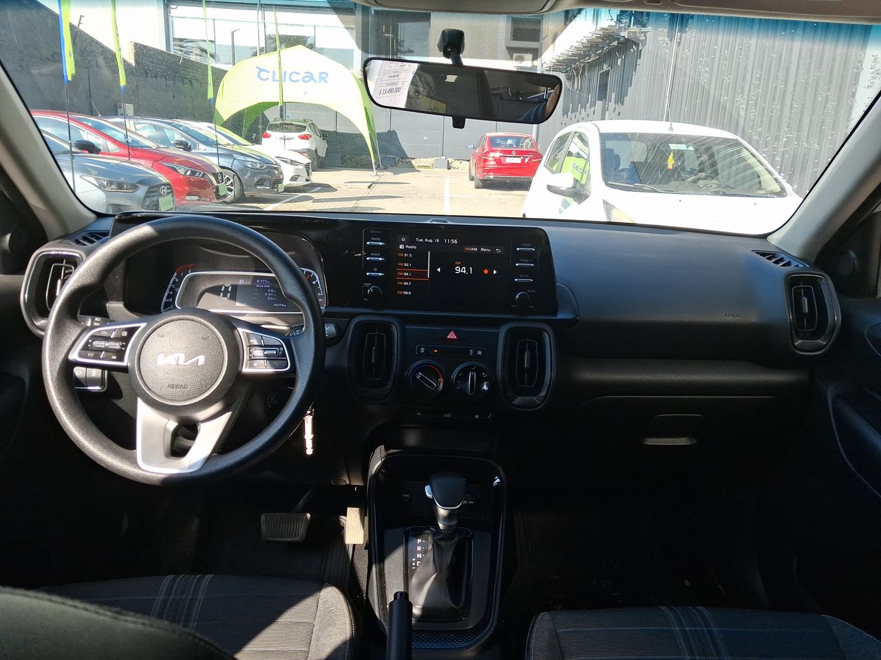 KIA Sonet — foto 22 de 22