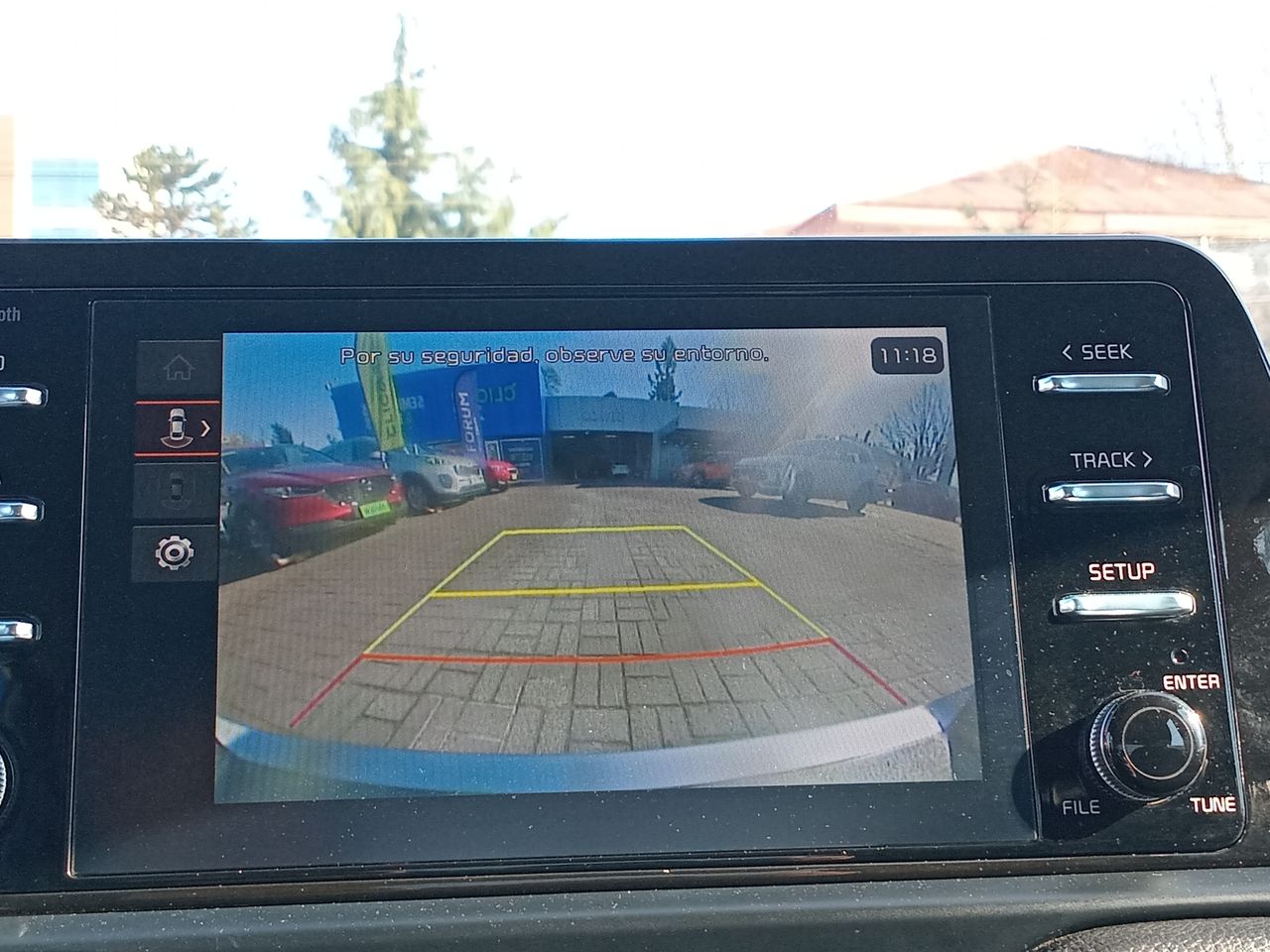 KIA Sonet — foto 30 de 35