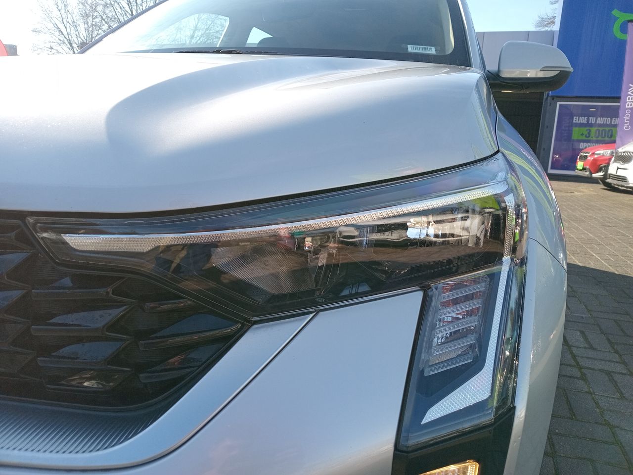 KIA Sonet — foto 19 de 35