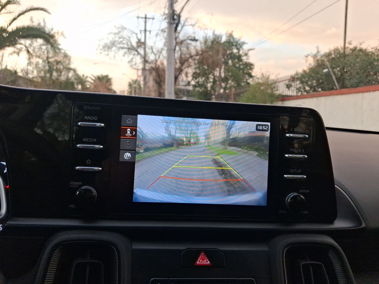 KIA Sonet — foto 29 de 36