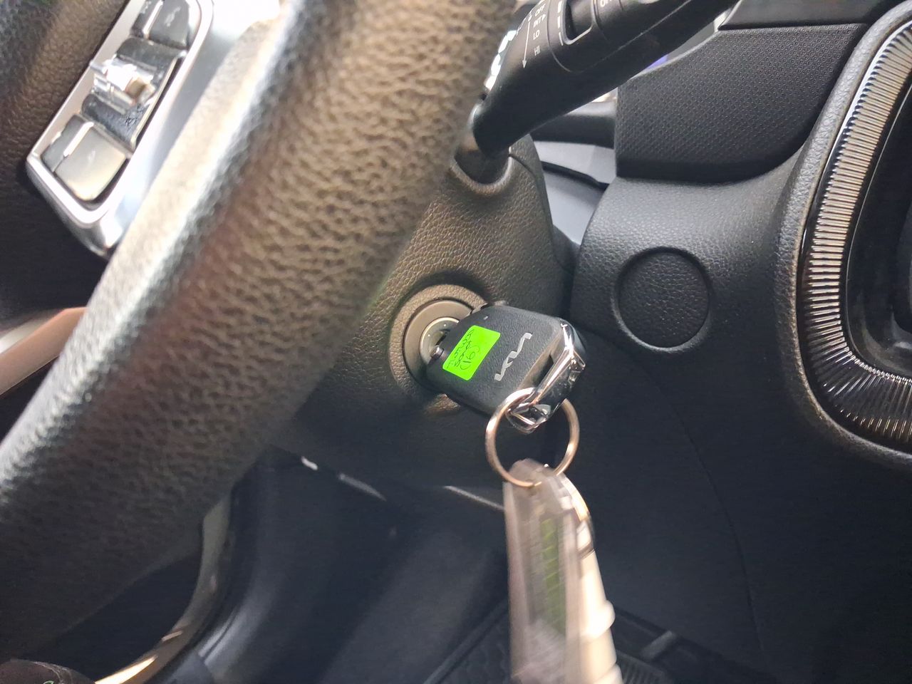 KIA Sonet — foto 36 de 36
