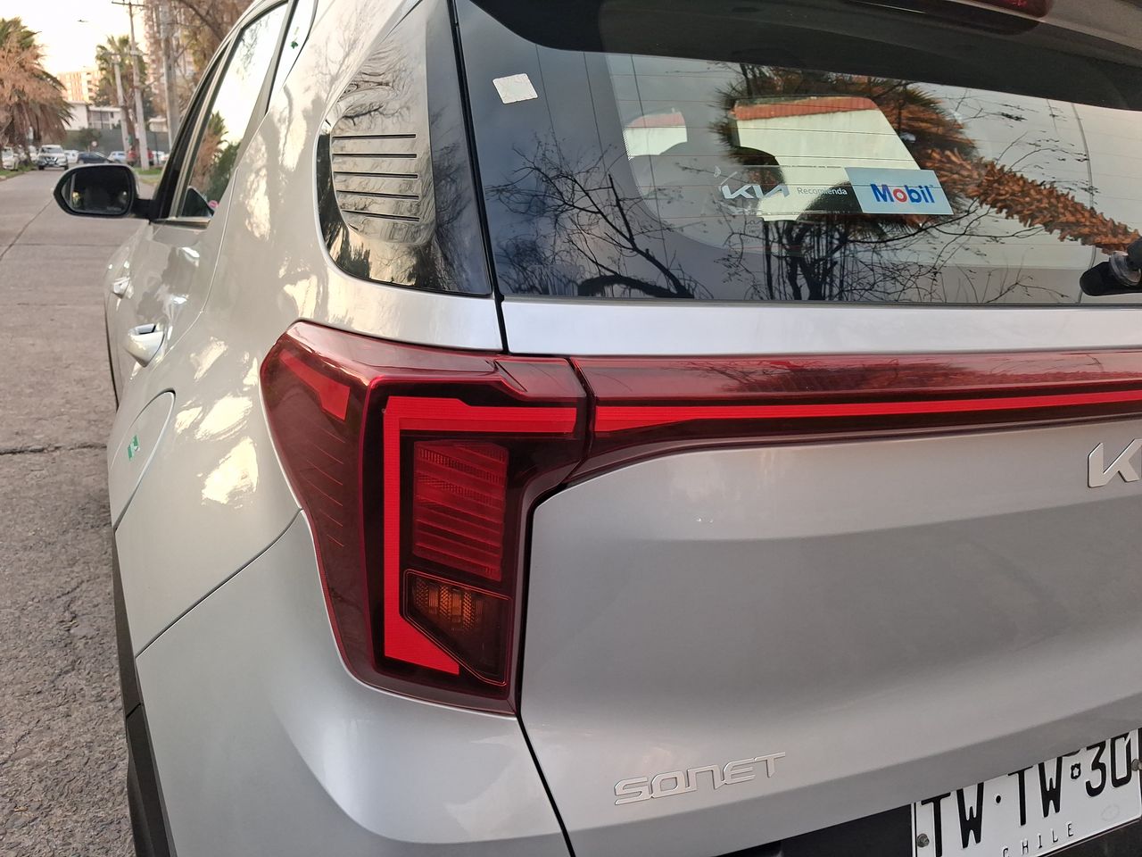 KIA Sonet — foto 20 de 36