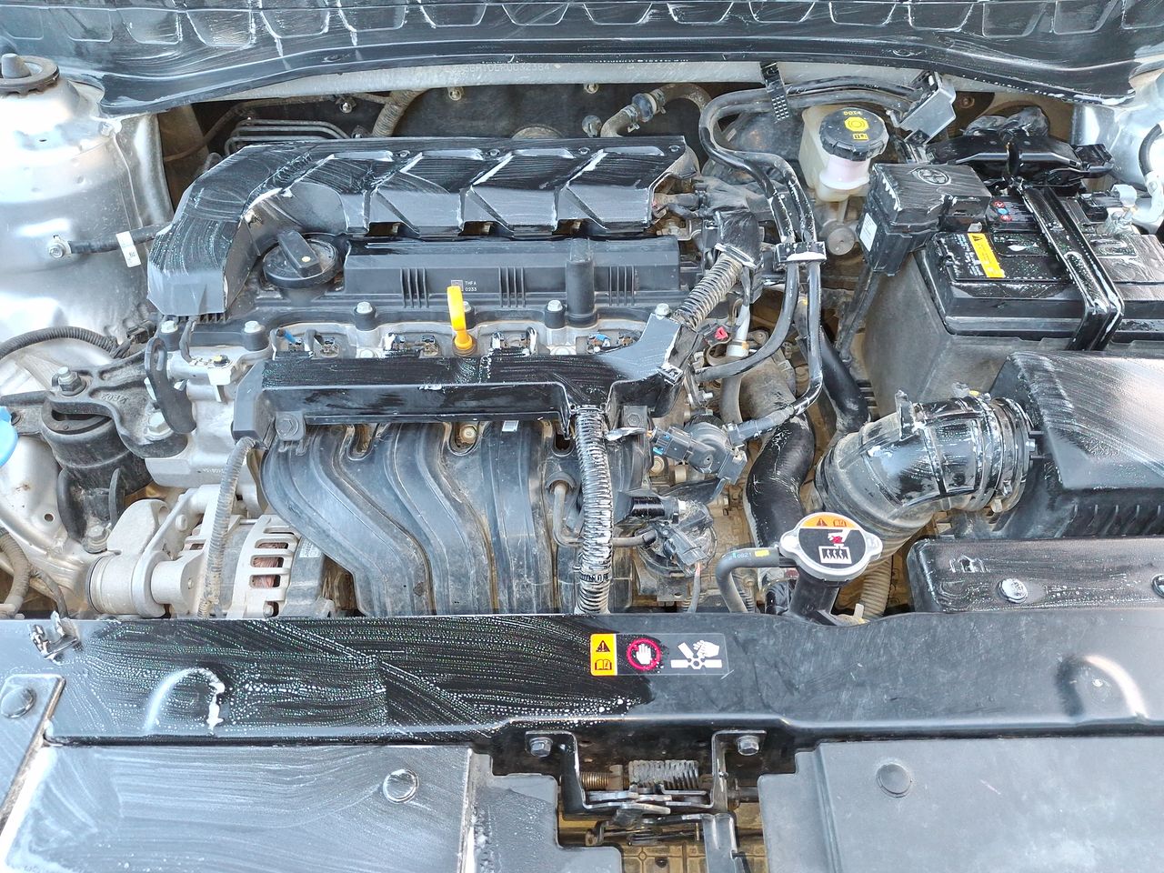 KIA Sonet — foto 17 de 35