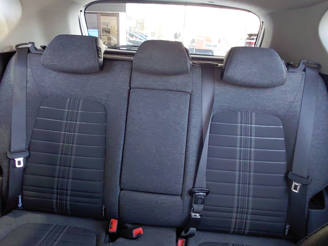 KIA Sonet — foto 35 de 35