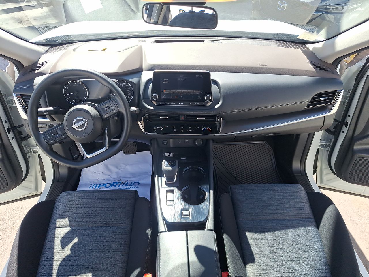 NISSAN - 25