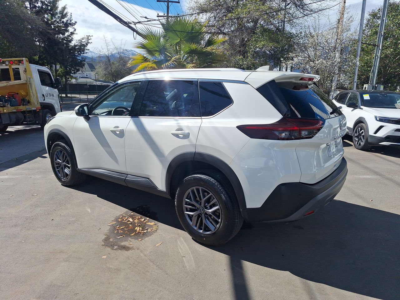 NISSAN - 5