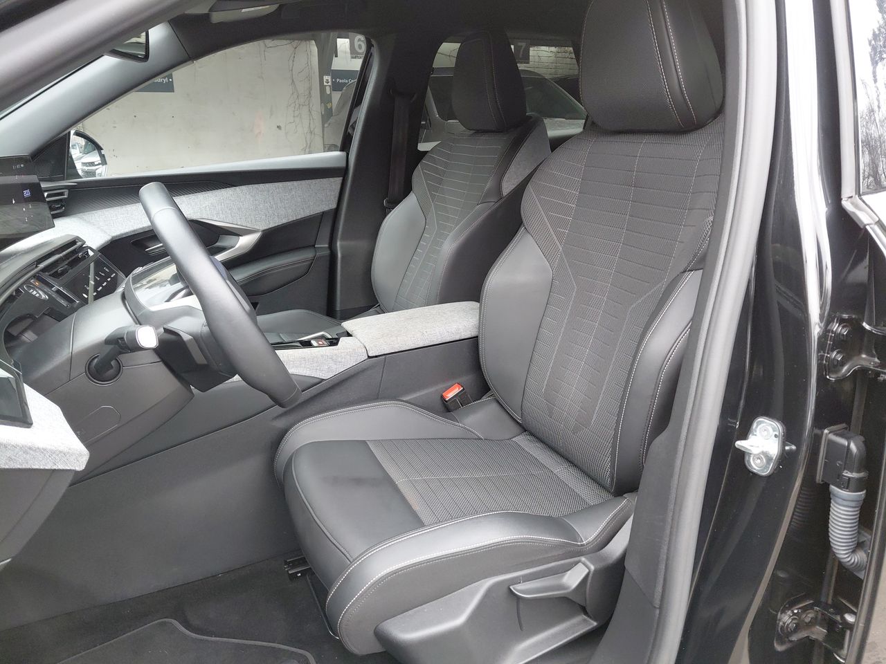 Peugeot 3008 — foto 23 de 34
