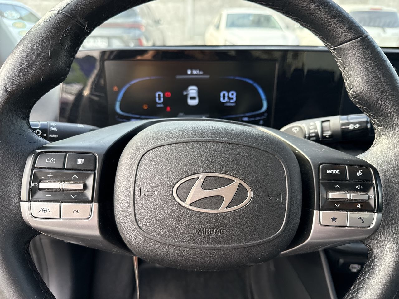 HYUNDAI - 17