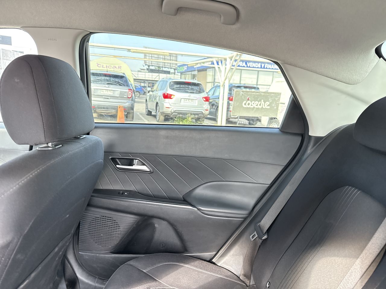 HYUNDAI - 4