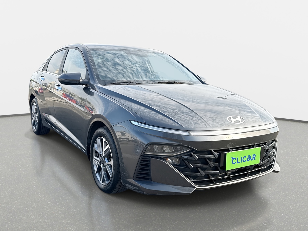 HYUNDAI