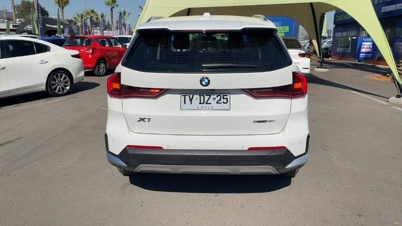 BMW - 5