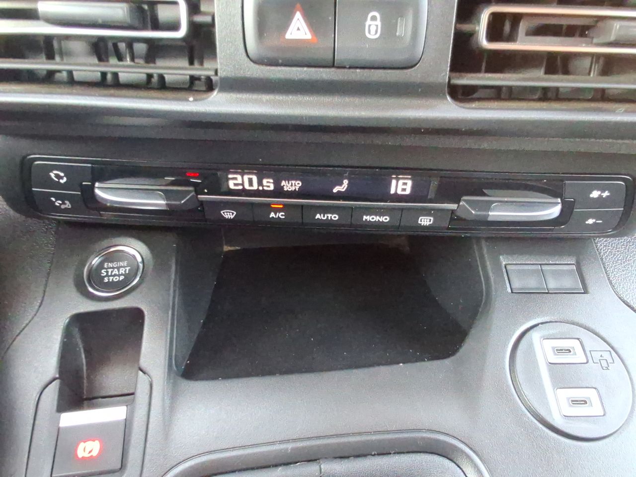 PEUGEOT - 30
