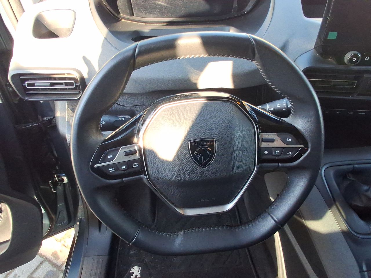PEUGEOT - 25