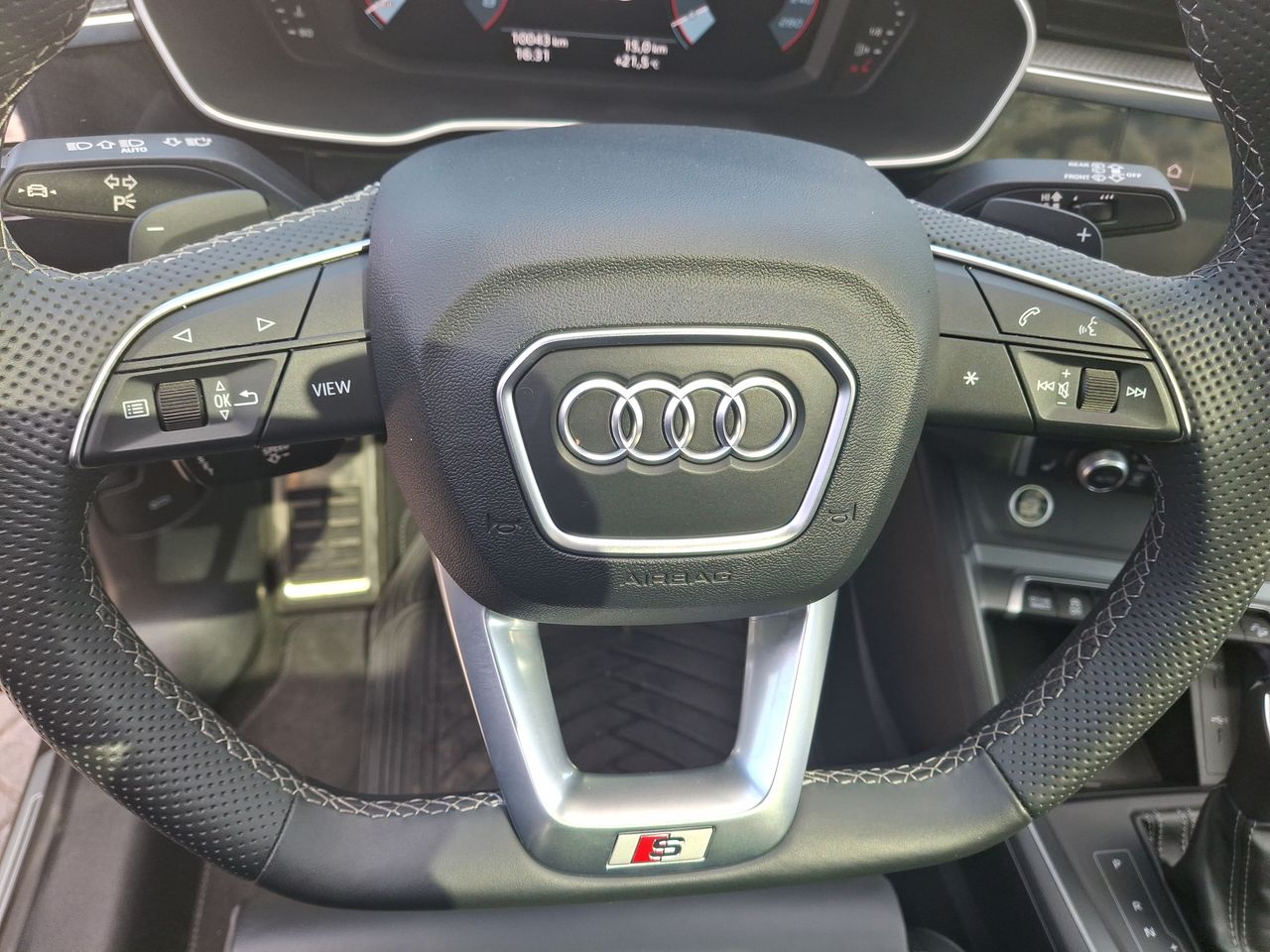 AUDI - 25