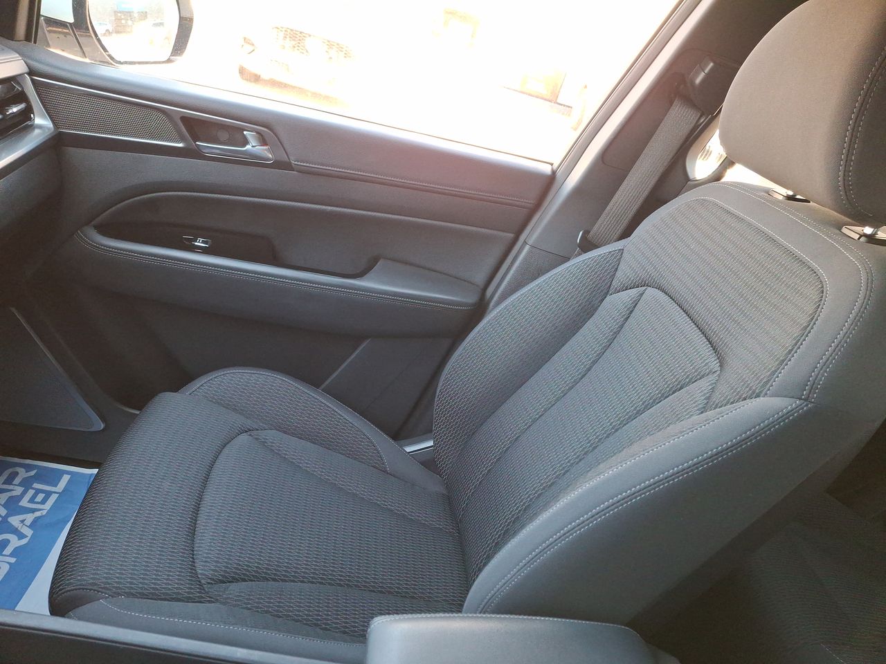 SSANGYONG - 33