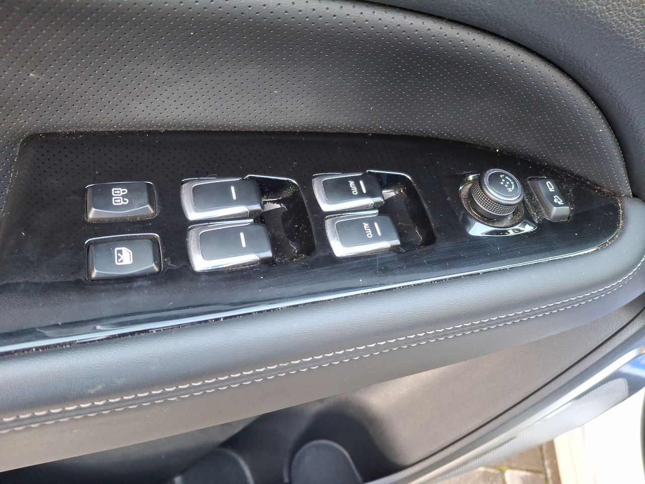SSANGYONG - 22