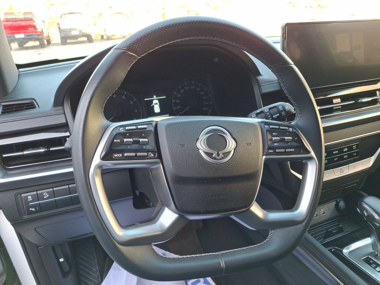 SSANGYONG - 25
