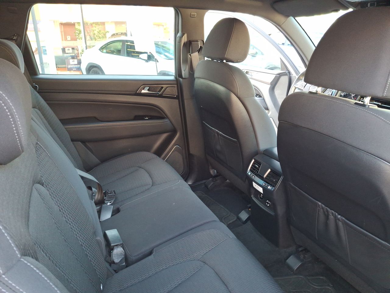 SSANGYONG - 13