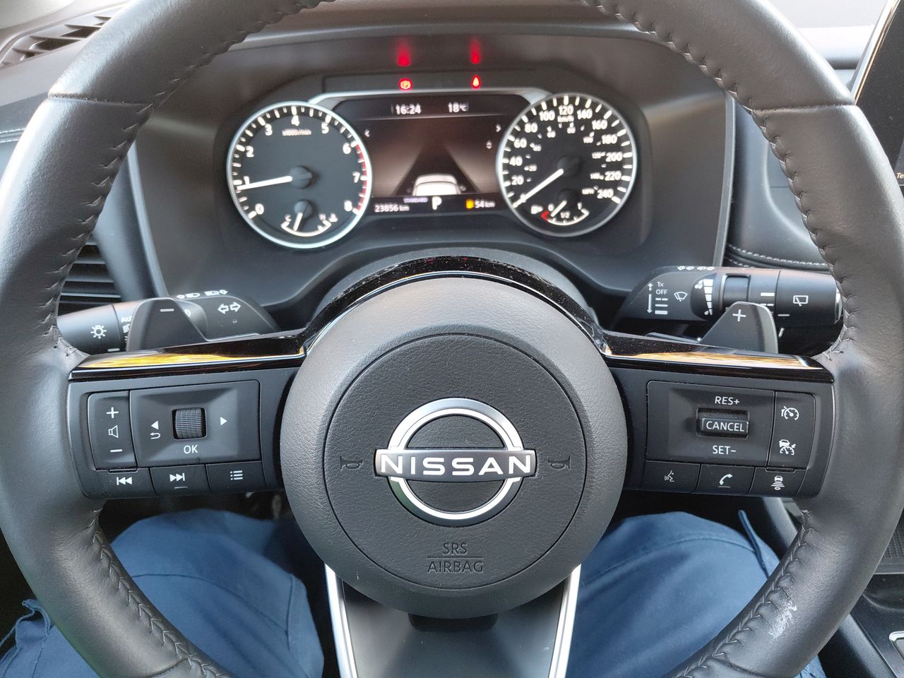 NISSAN - 27