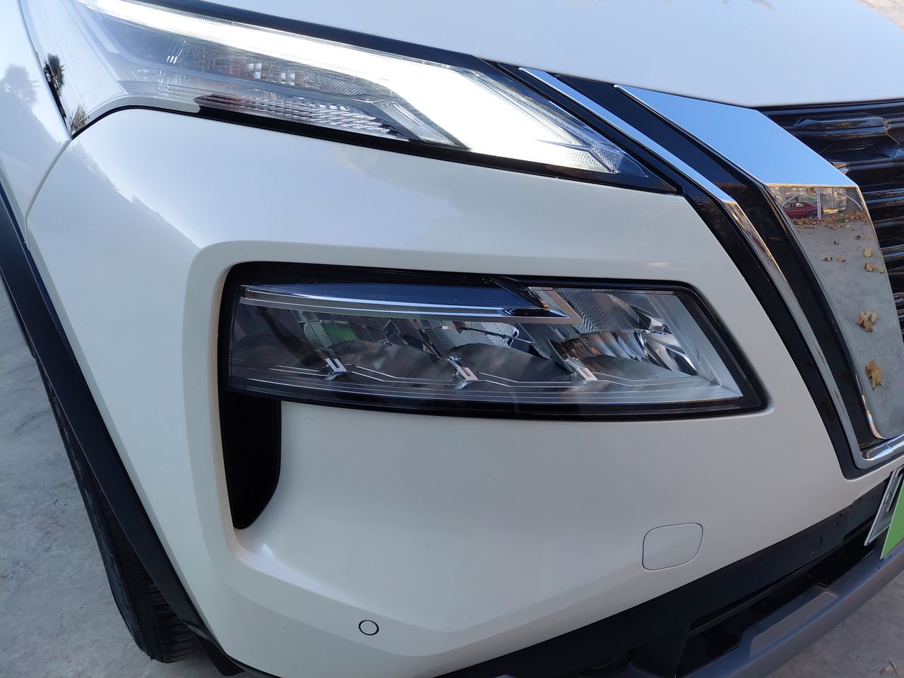 NISSAN - 20