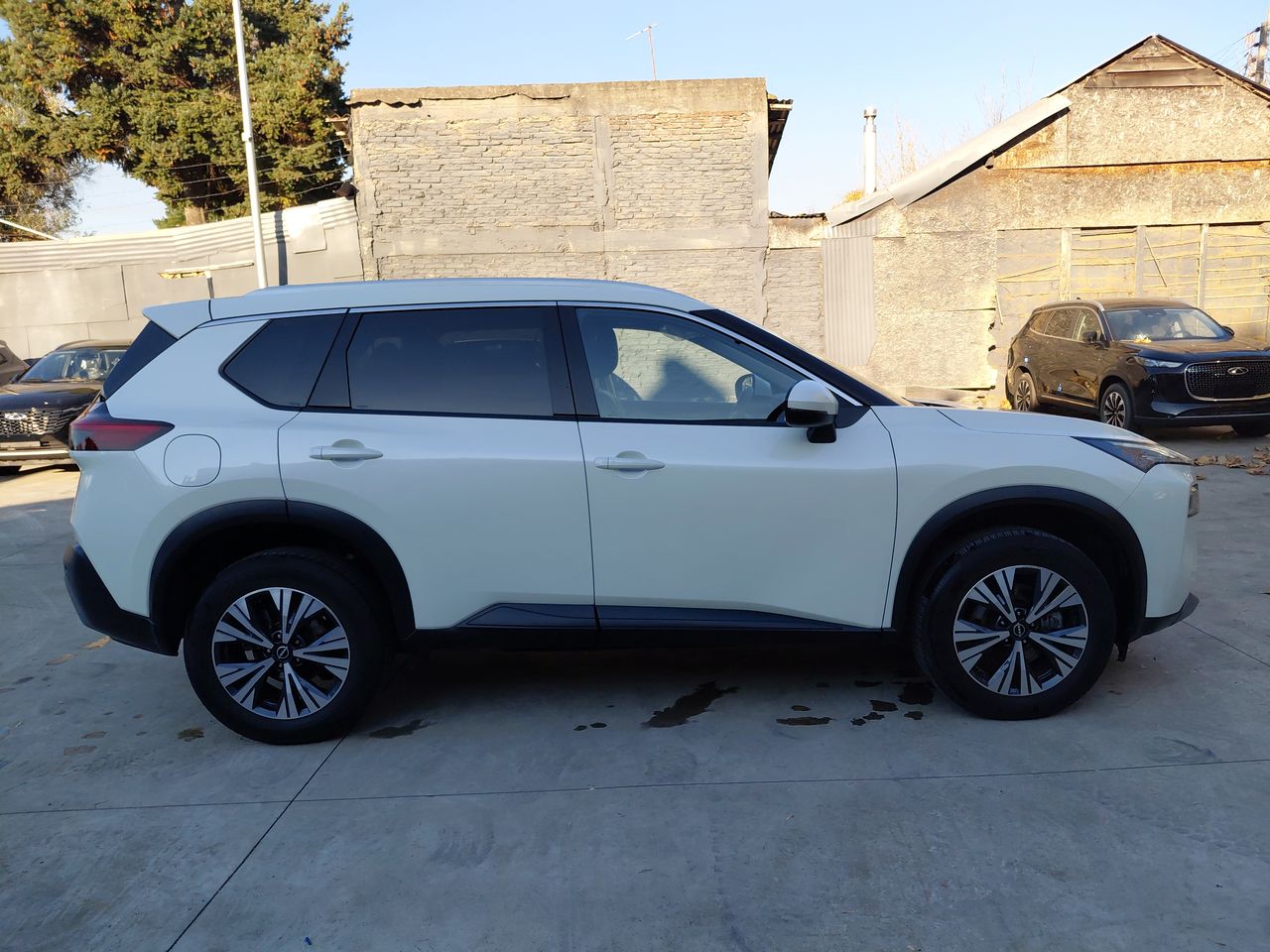 NISSAN - 8