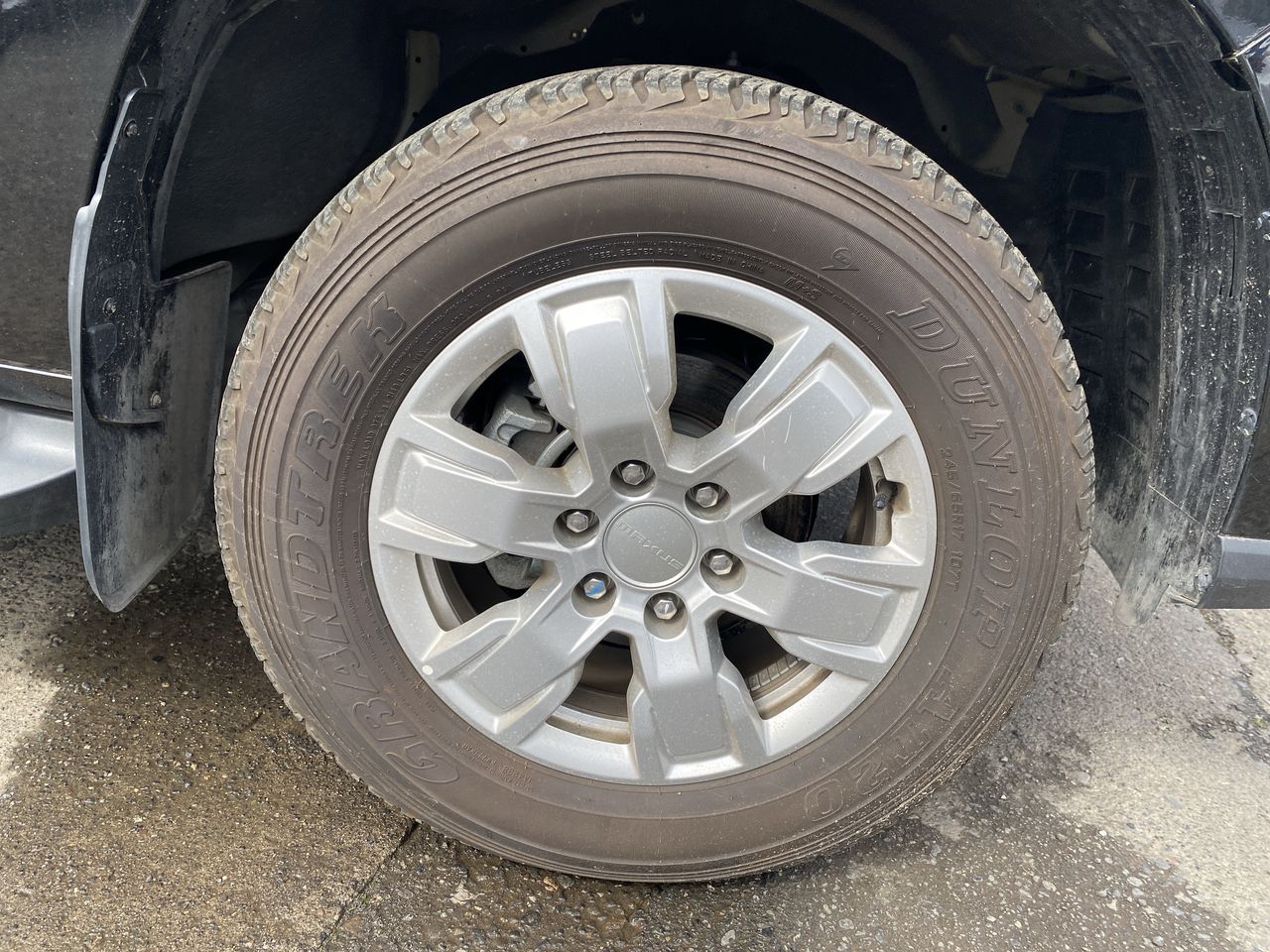 Maxus T60 — foto 18 de 36