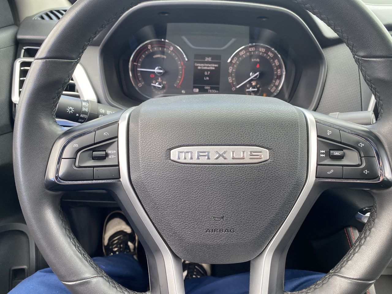 Maxus T60 — foto 27 de 36