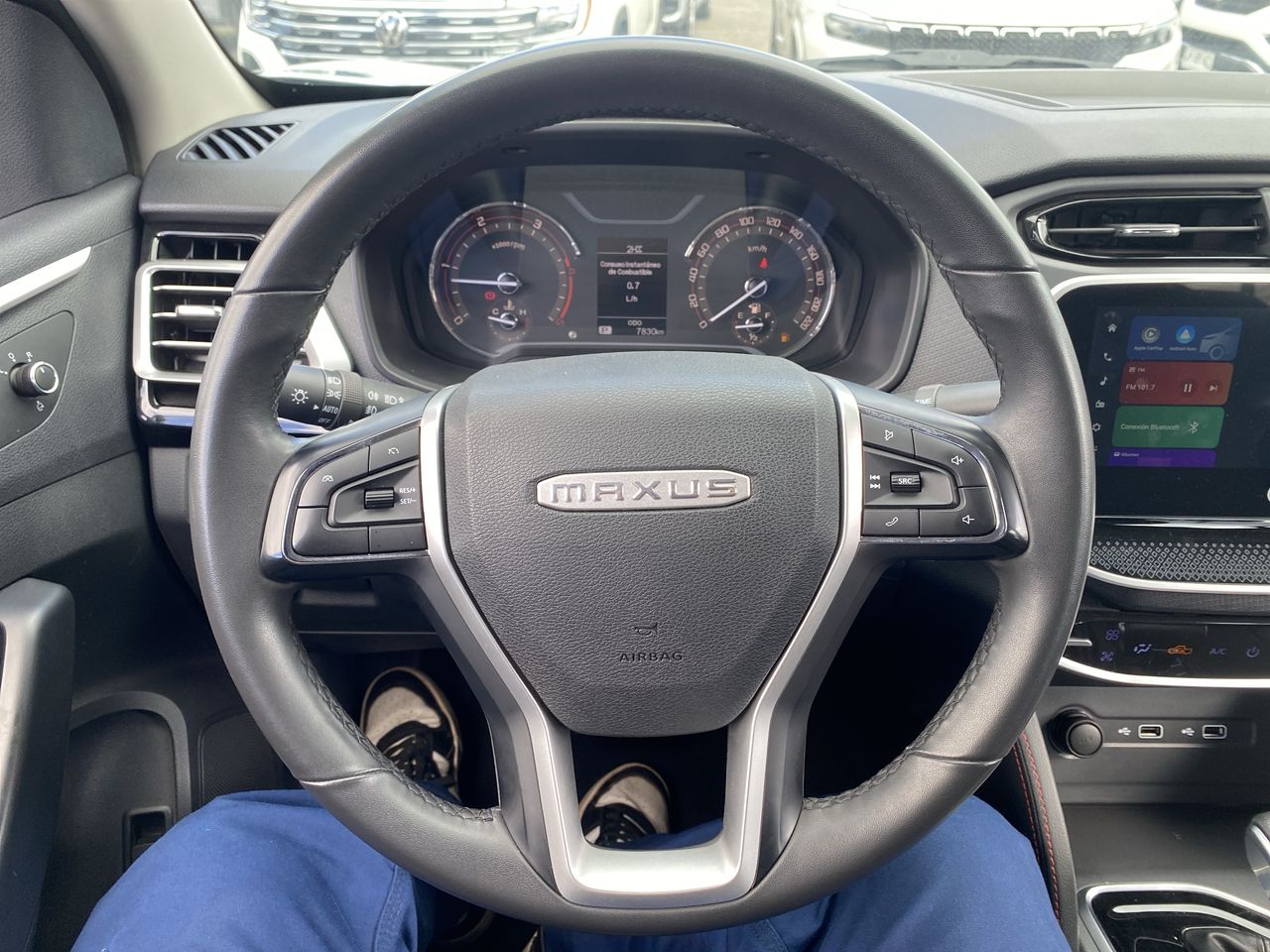 Maxus T60 — foto 26 de 36