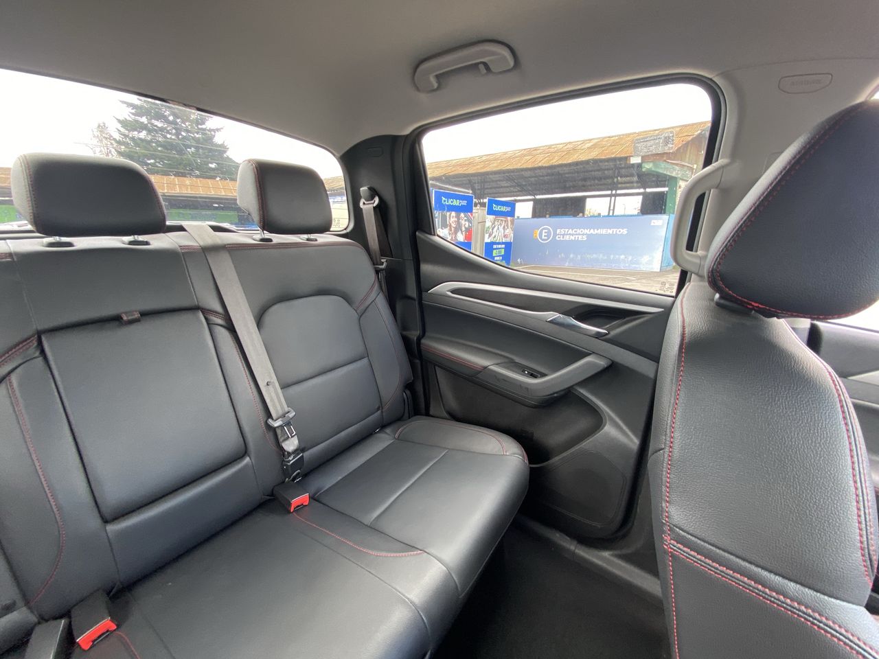 Maxus T60 — foto 15 de 36