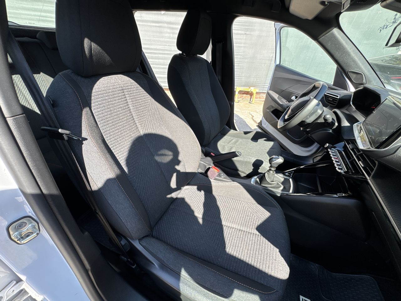 Peugeot 2008 — foto 18 de 20