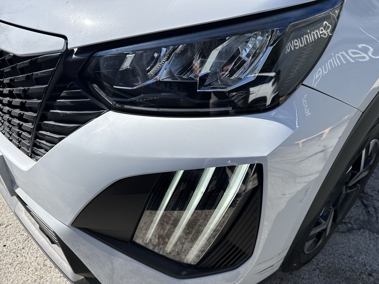 Peugeot 2008 — foto 3 de 20