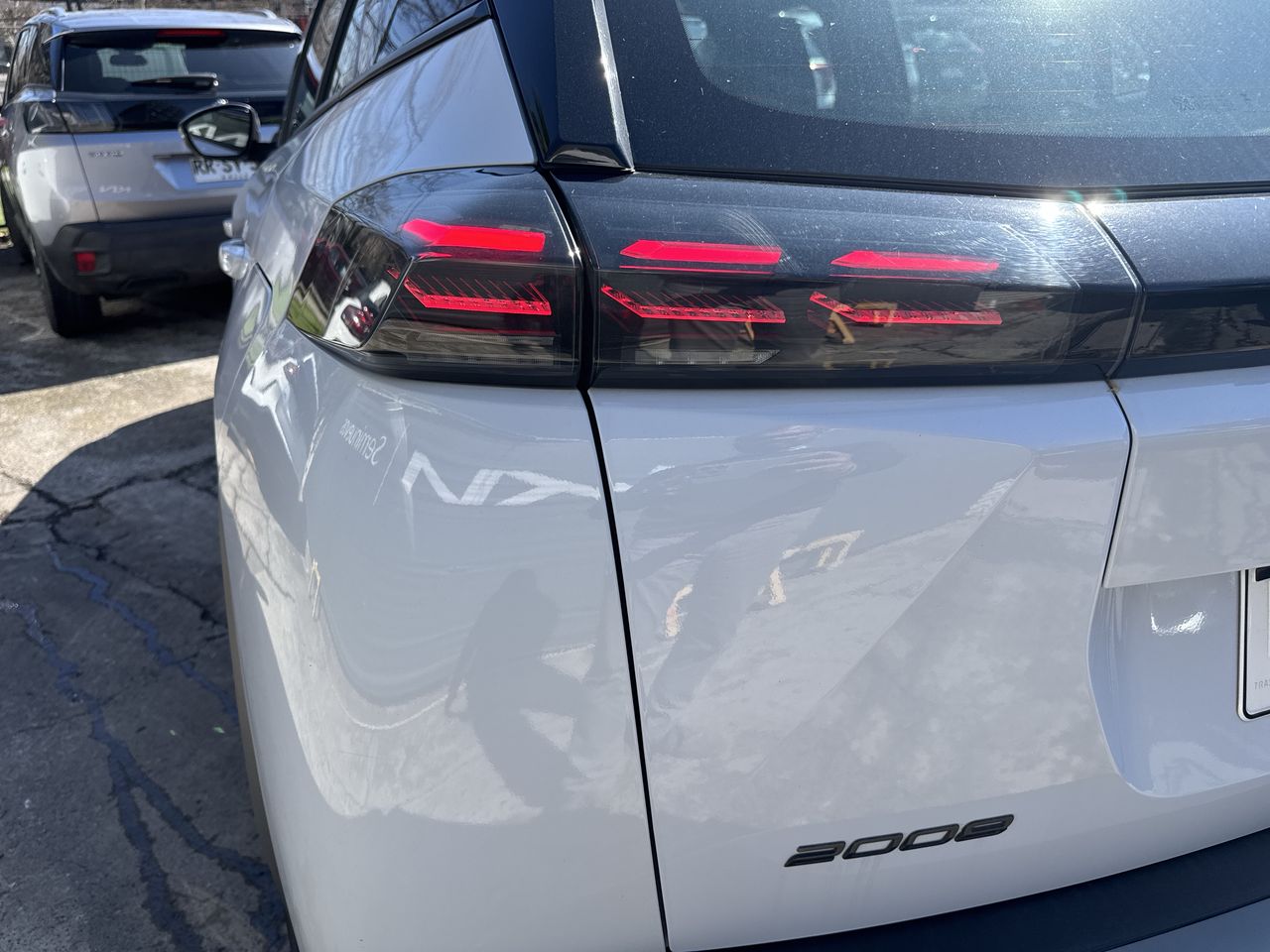 Peugeot 2008 — foto 5 de 20