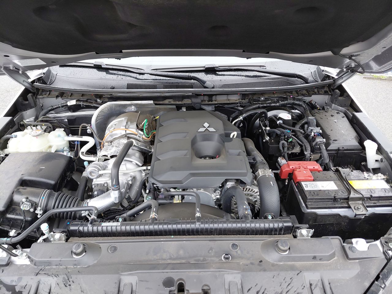 MITSUBISHI - 8