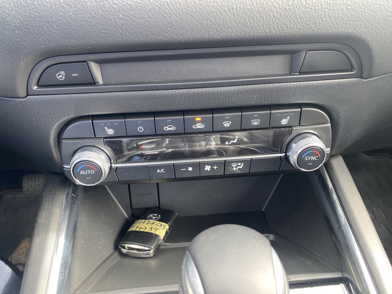 MAZDA - 30