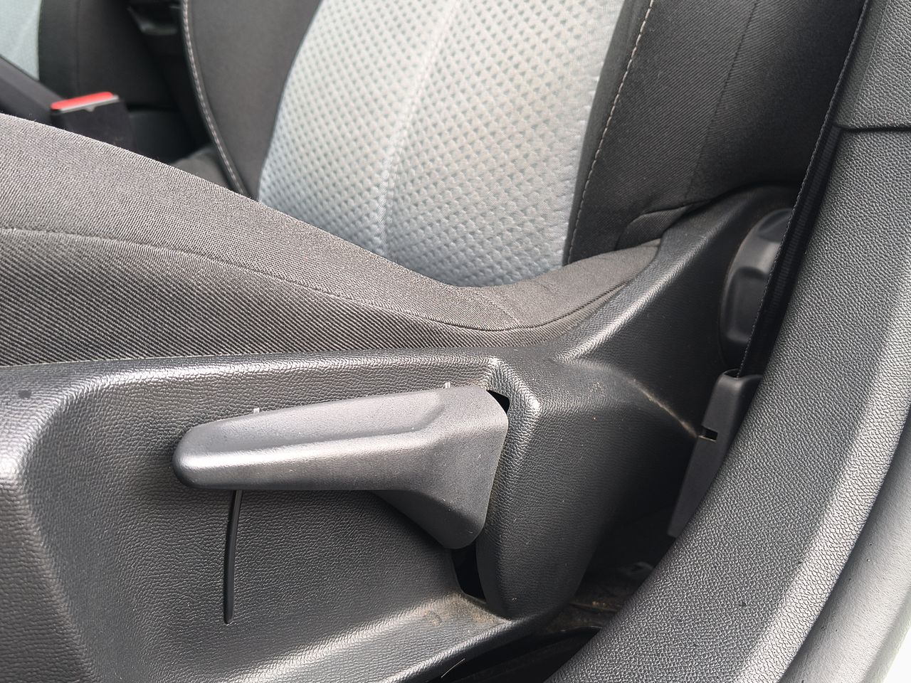Opel Corsa — foto 23 de 34