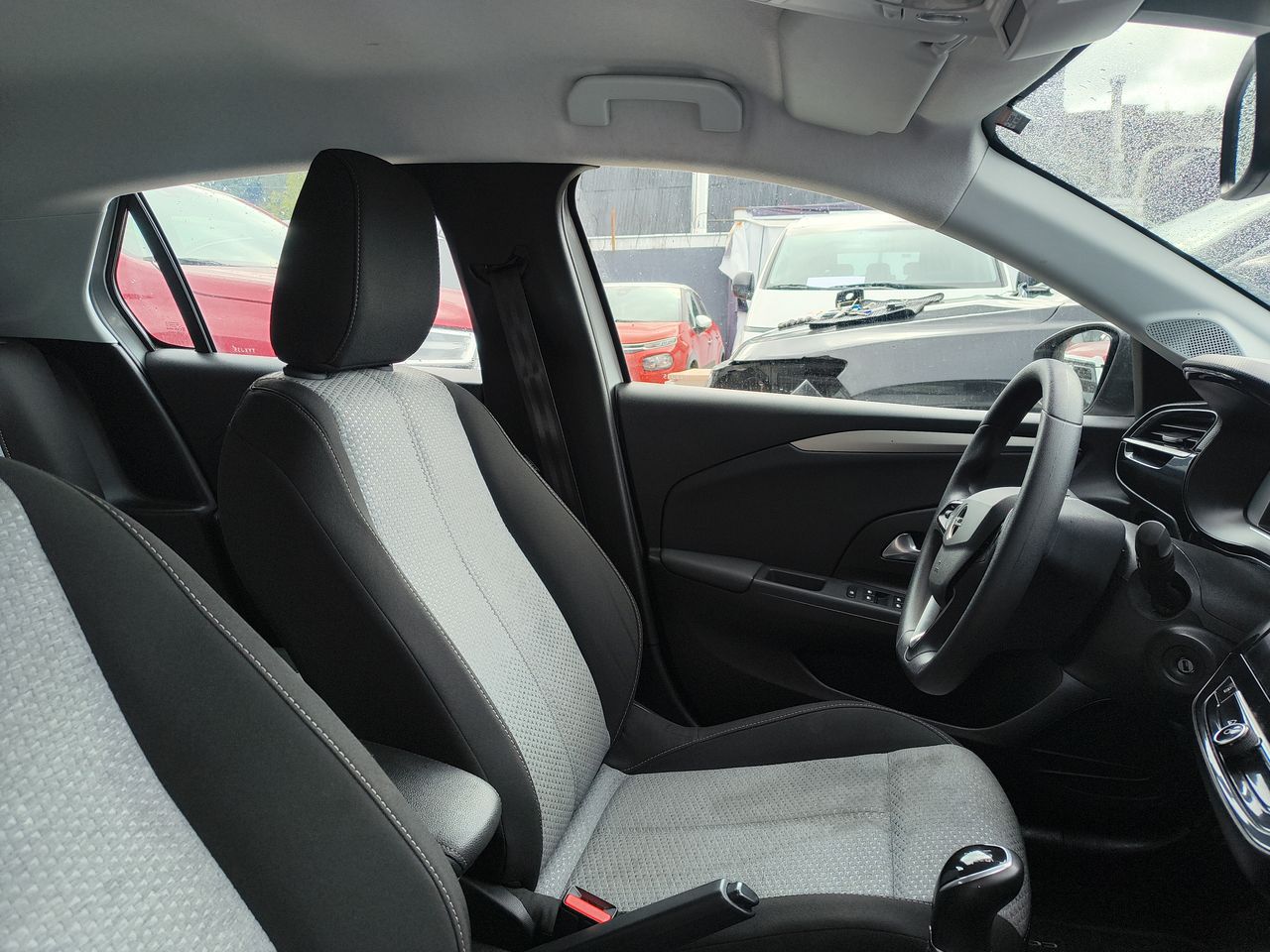 Opel Corsa — foto 14 de 34