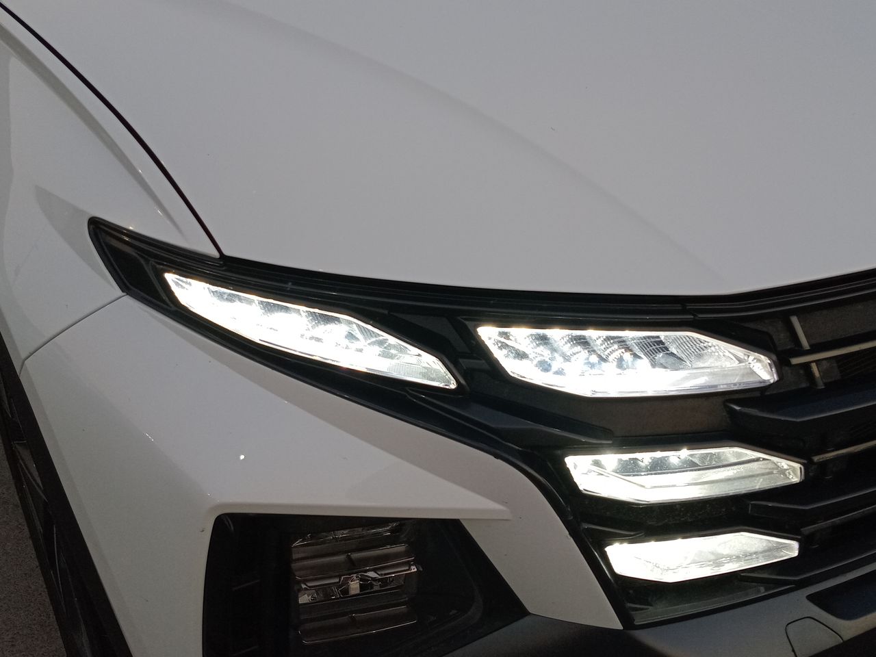 HYUNDAI - 17