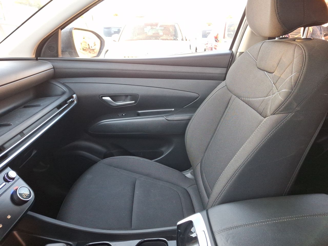 HYUNDAI - 24