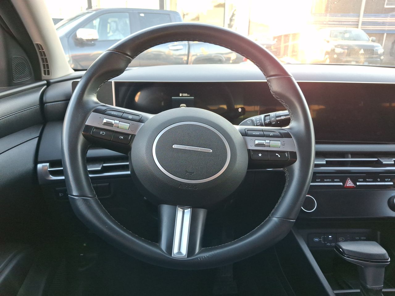 HYUNDAI - 16