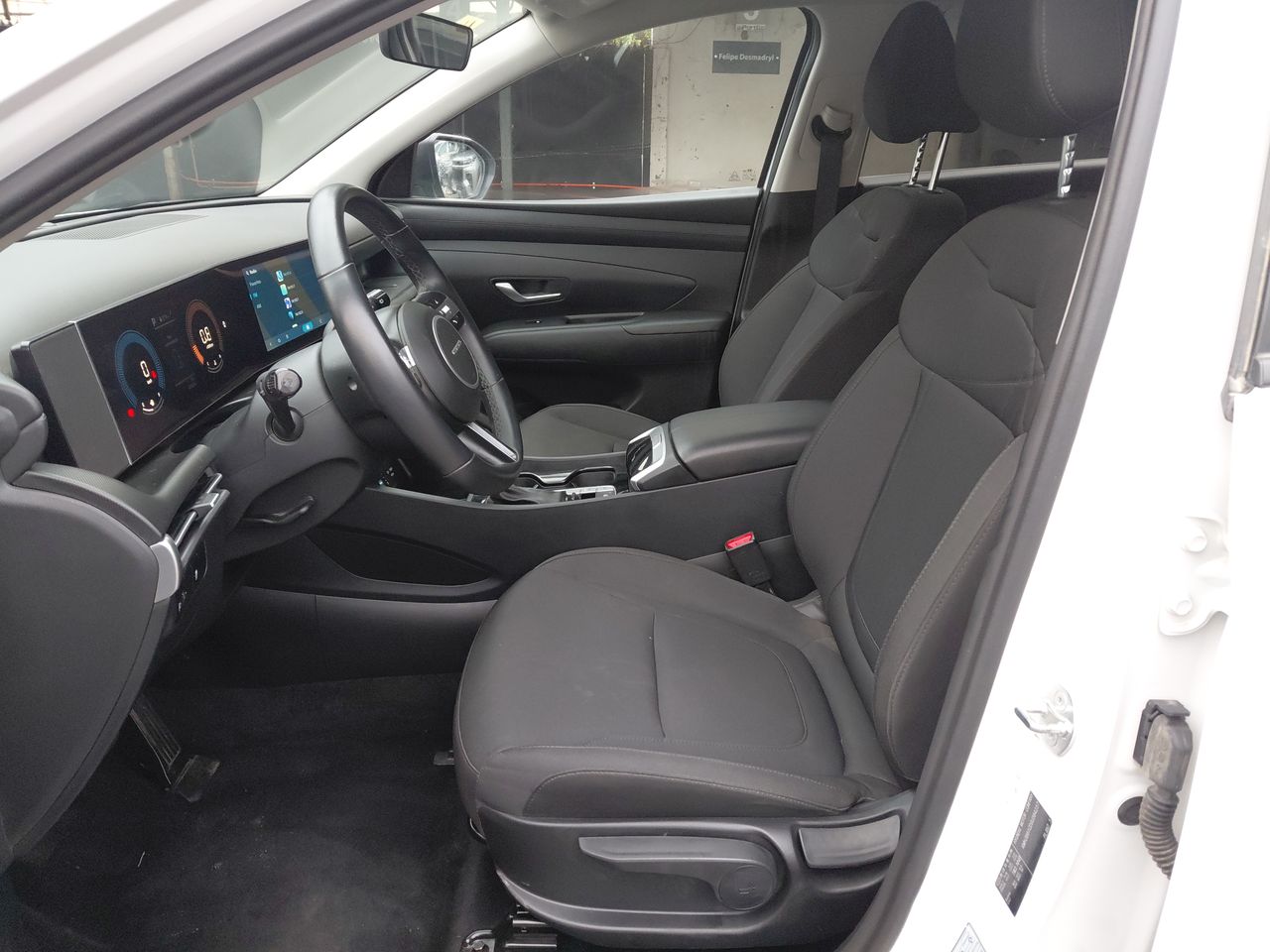 HYUNDAI - 6