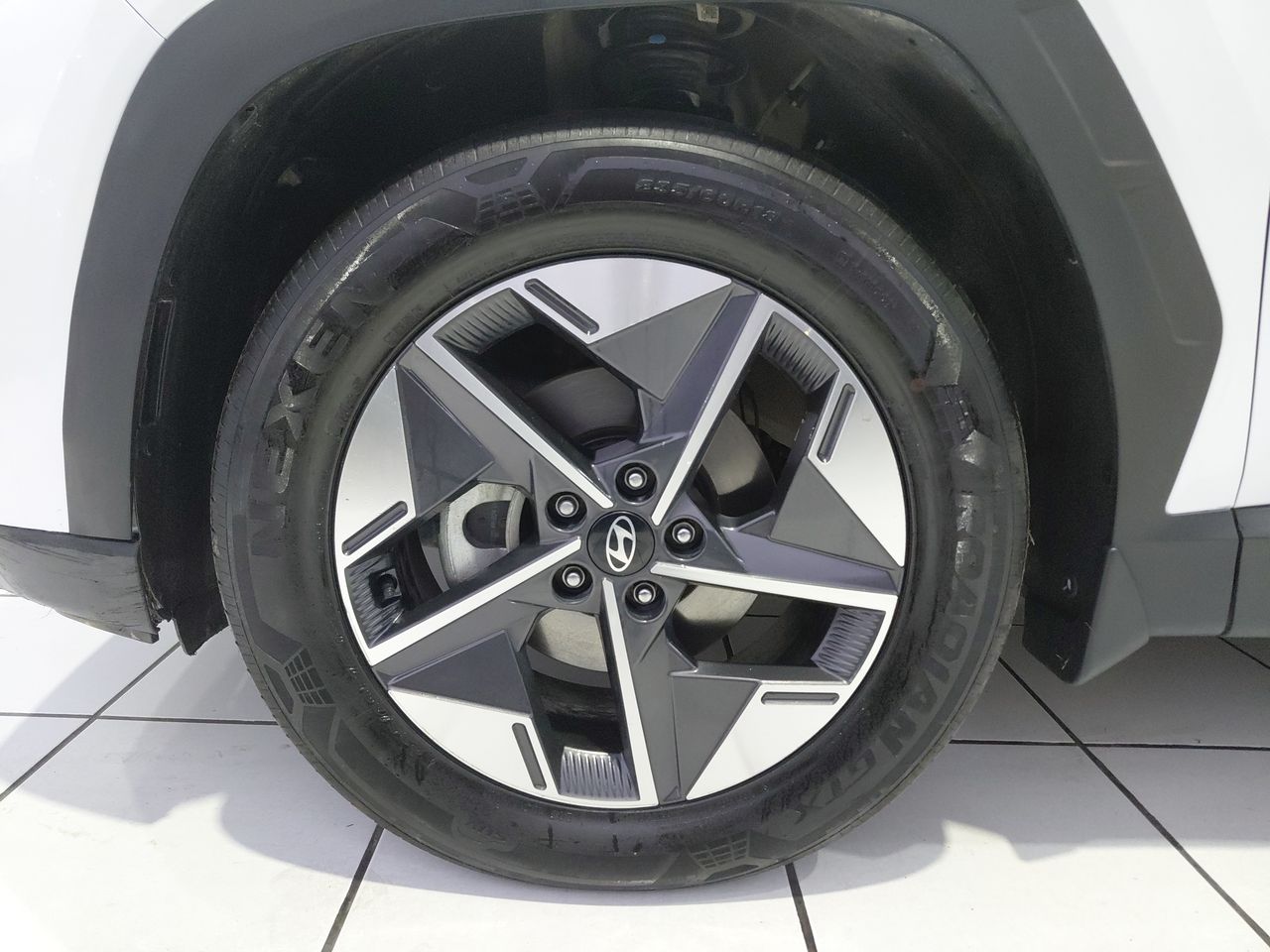 Hyundai Tucson — foto 10 de 28