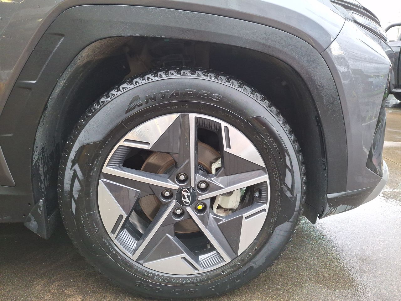 Hyundai Tucson — foto 8 de 27