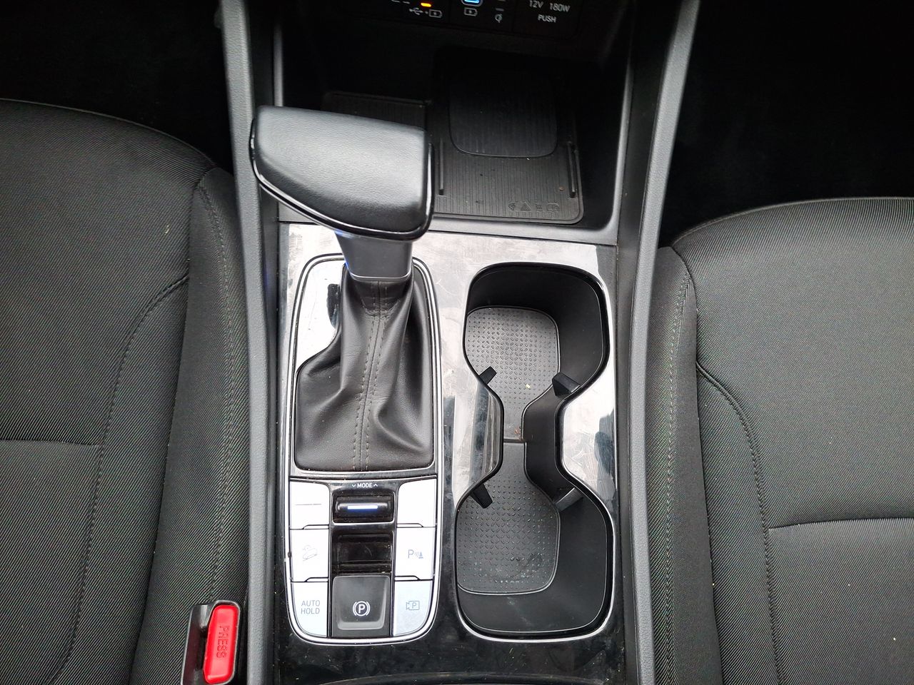 Hyundai Tucson — foto 23 de 27