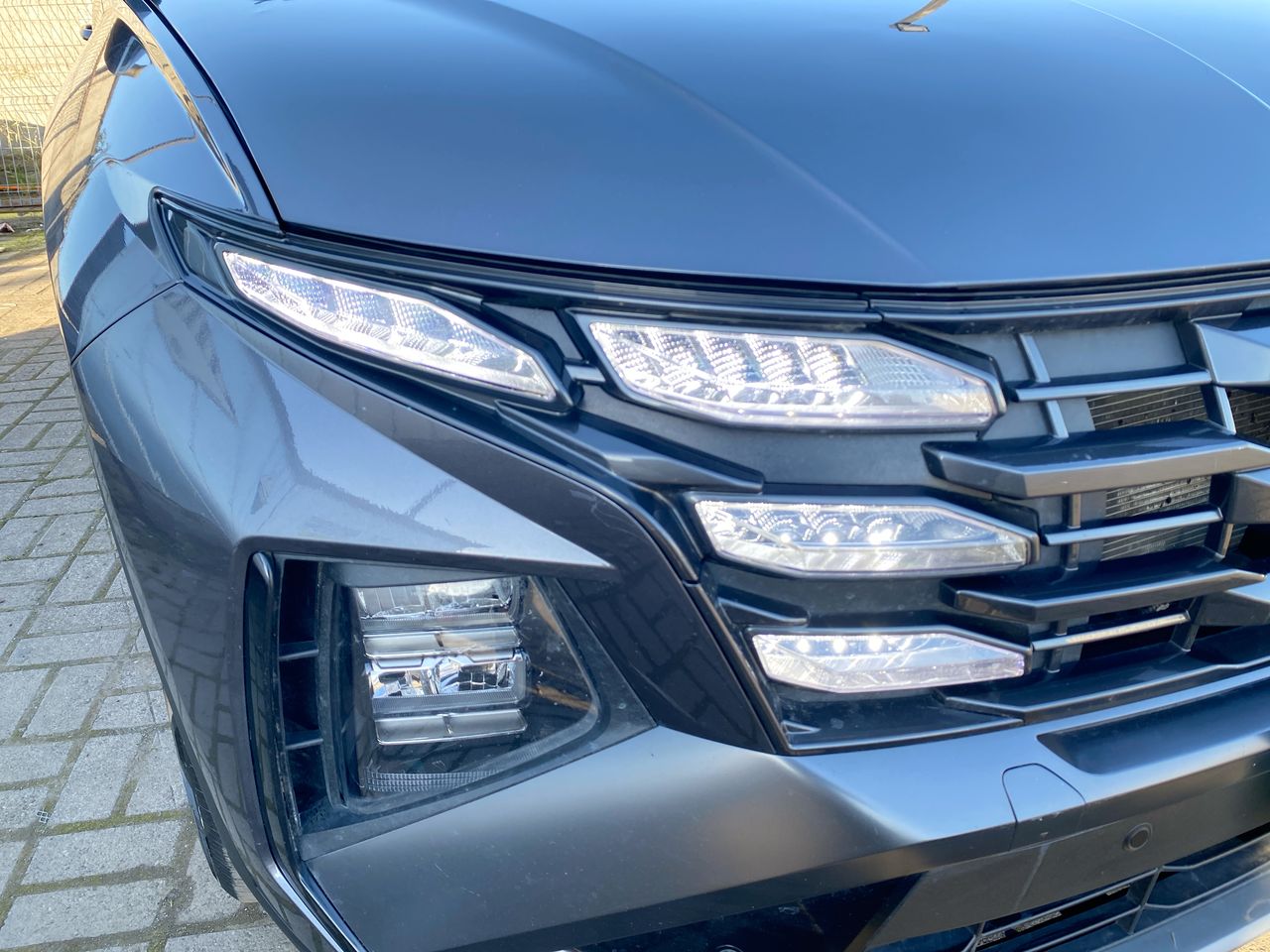 HYUNDAI - 11
