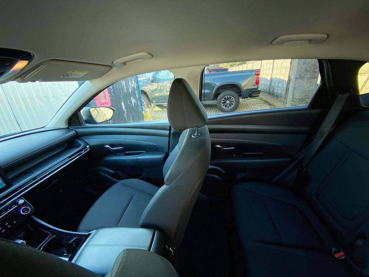 HYUNDAI - 3