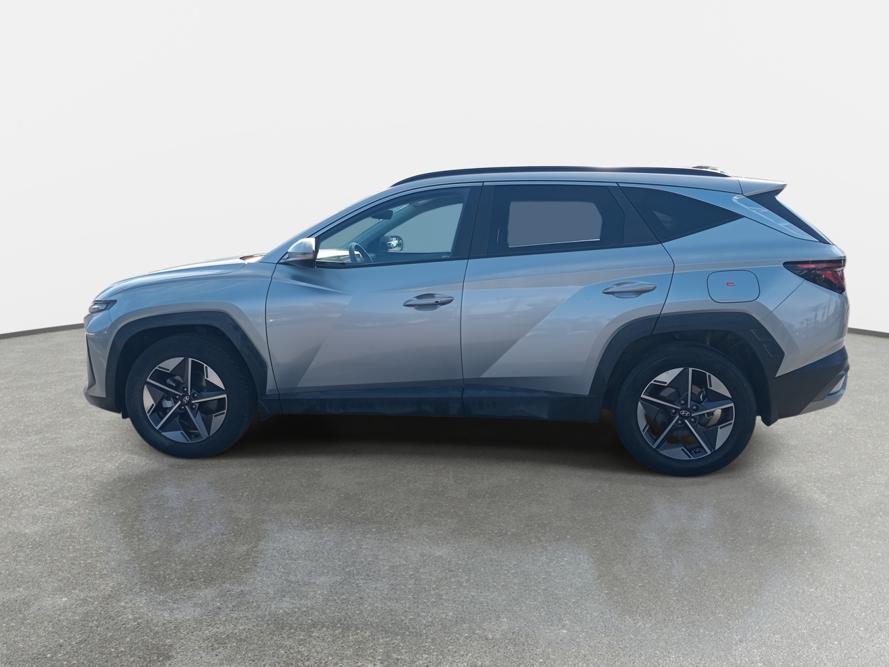 HYUNDAI - 4