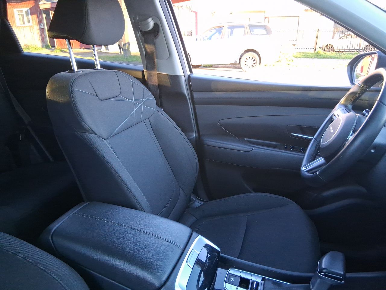 HYUNDAI - 6